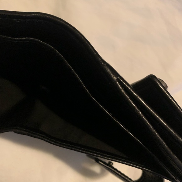 Authentic Gucci Leather Wallet - Picture 10 of 14